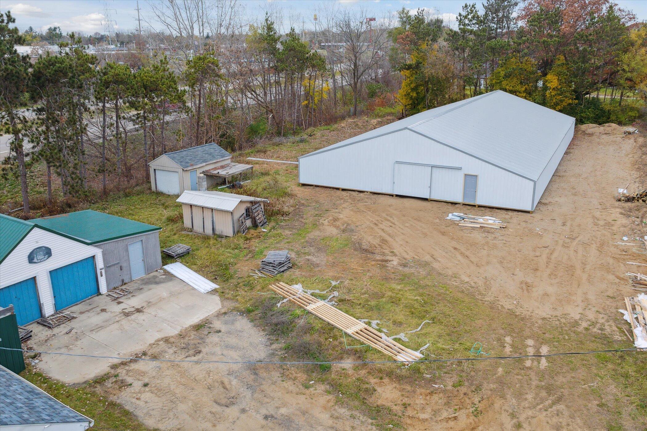 330 Watts Road Jackson, MI 49203 - Photo 54 of 59 54-330-Watts-Rd-Jackson-MI-49203-WindowS