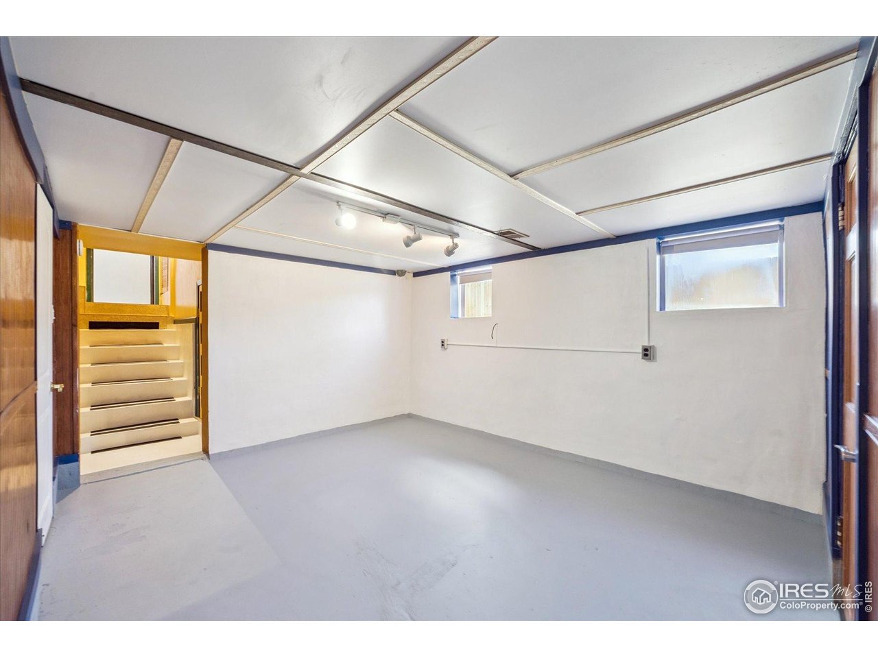 1351 Marshall Road Boulder, CO 80305 - Photo 29 of 46 a view of an empty room