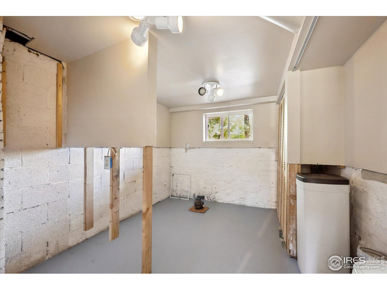 1351 Marshall Road Boulder, CO 80305 - Photo 30 of 46 a view of a kitchen with wooden floor