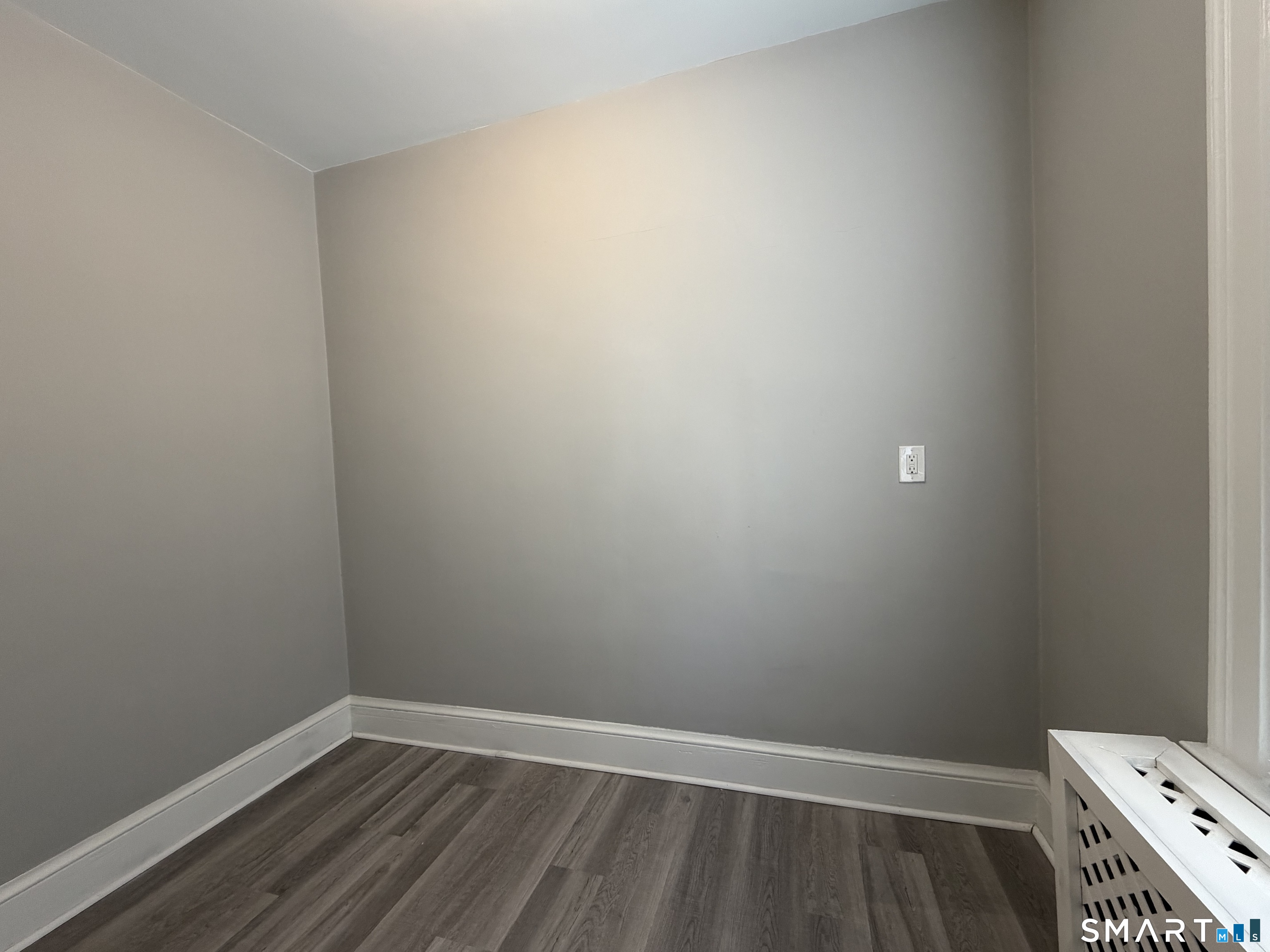 41 Hebron Street Hartford, CT 06112 - Photo 14 of 17