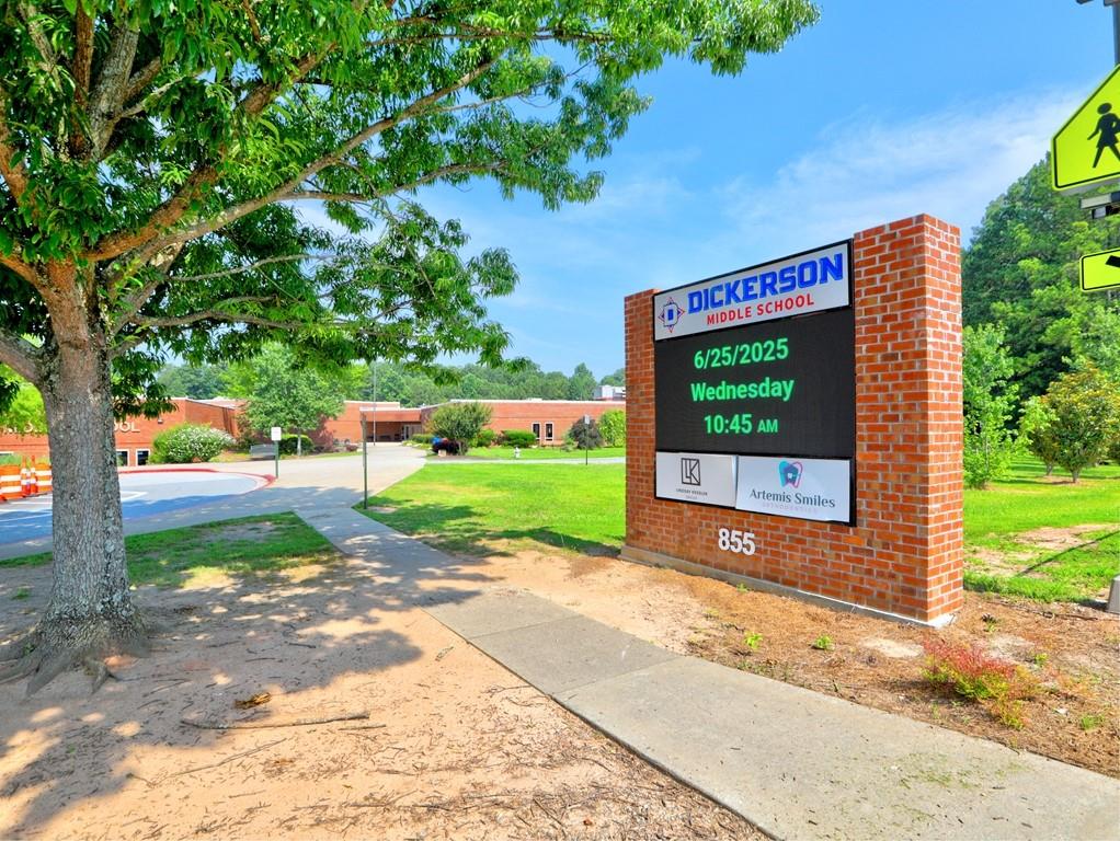 4512 Woodlawn Lake Drive Marietta, GA 30068 - Photo 45 of 55