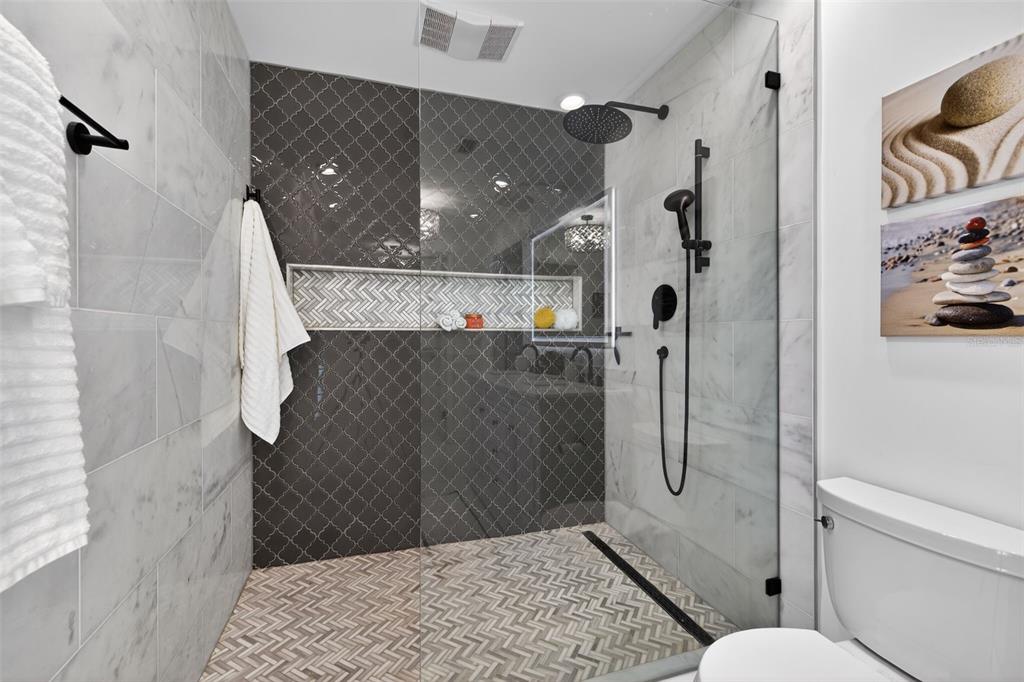 303 Roebling Road South Belleair, FL 33756 - Photo 14 of 33