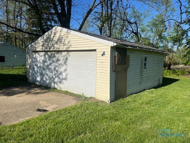 326 Independence Road Toledo, OH 43607 - Photo 5 of 5 Gallery Image 5