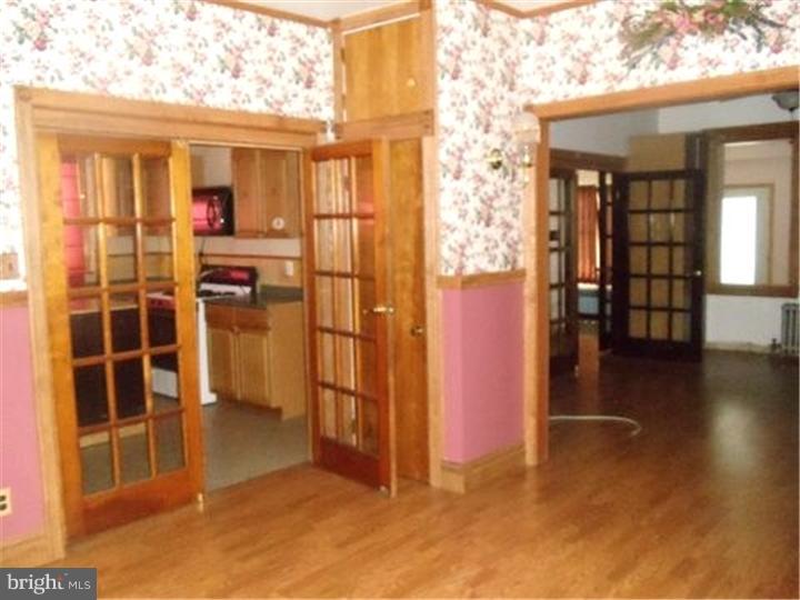 803 Salem Road Burlington, NJ 08016 - Photo 3 of 10 View