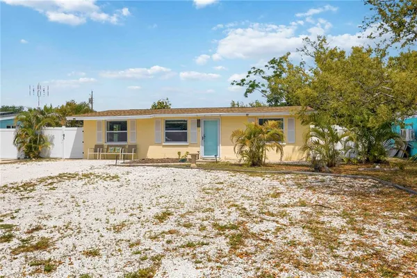 $350,000 | 370 East Fray Street, Englewood, FL 34223