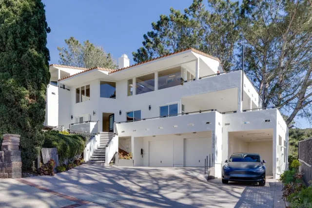 $3,500,000 | 12929 Via Latina, Del Mar, CA 92014