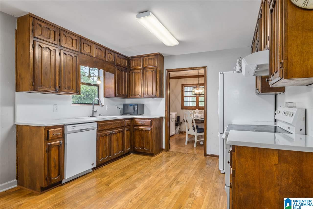 1138 Old Section Road Birmingham, AL 35244 - Photo 13 of 35