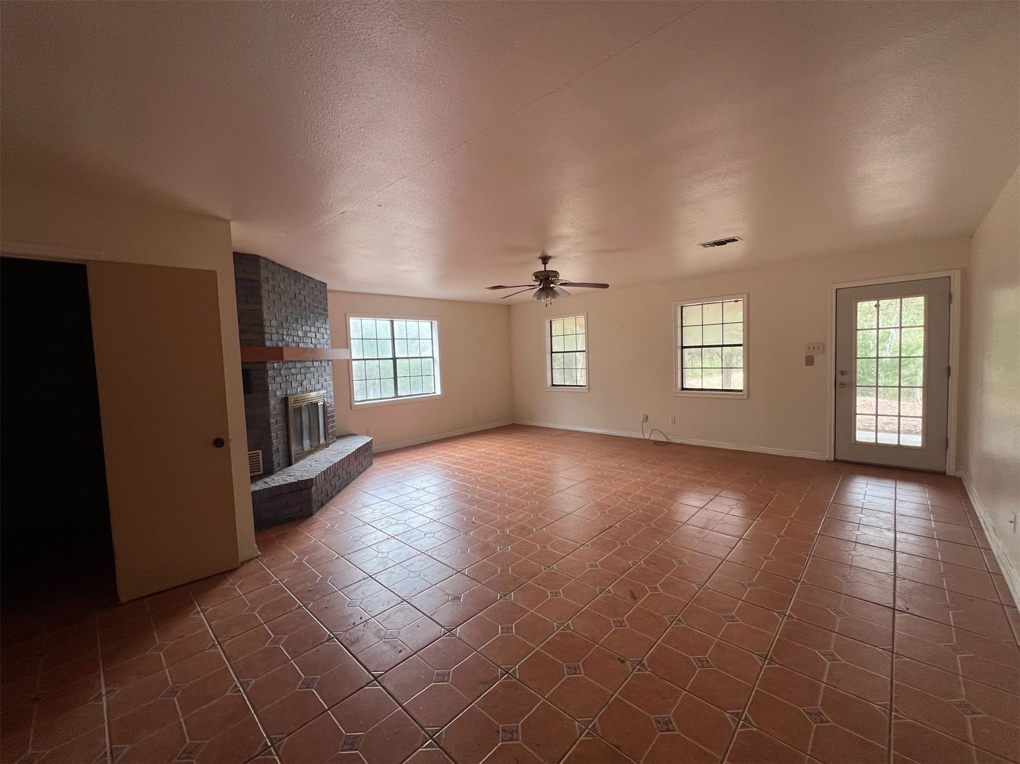 1127 FM 109 New Ulm, TX 78950 - Photo 12 of 22