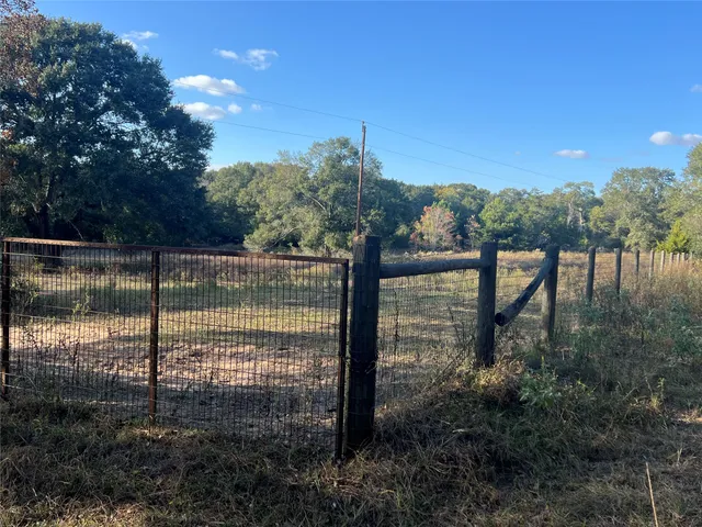 $429,000 | 1127 FM 109, New Ulm, TX 78950