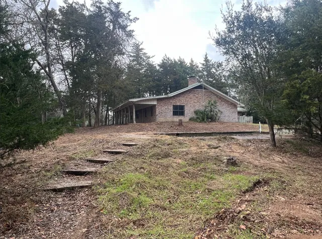 $429,000 | 1127 FM 109, New Ulm, TX 78950