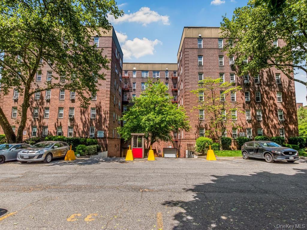 780 Bronx River Road, Unit A16 Bronxville, NY 10708 - Photo 21 of 25
