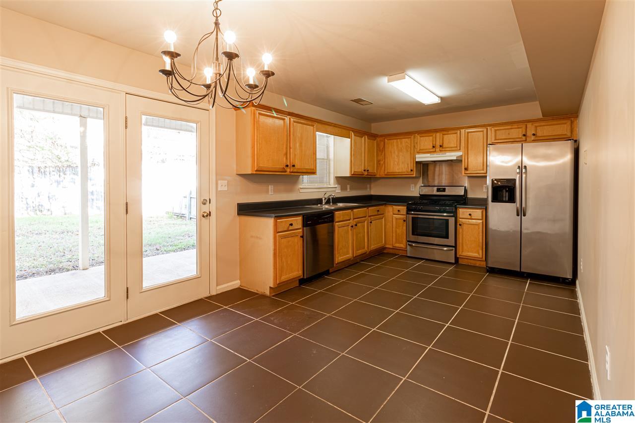 325 Rocky Ridge Circle Helena, AL 35080 - Photo 4 of 19