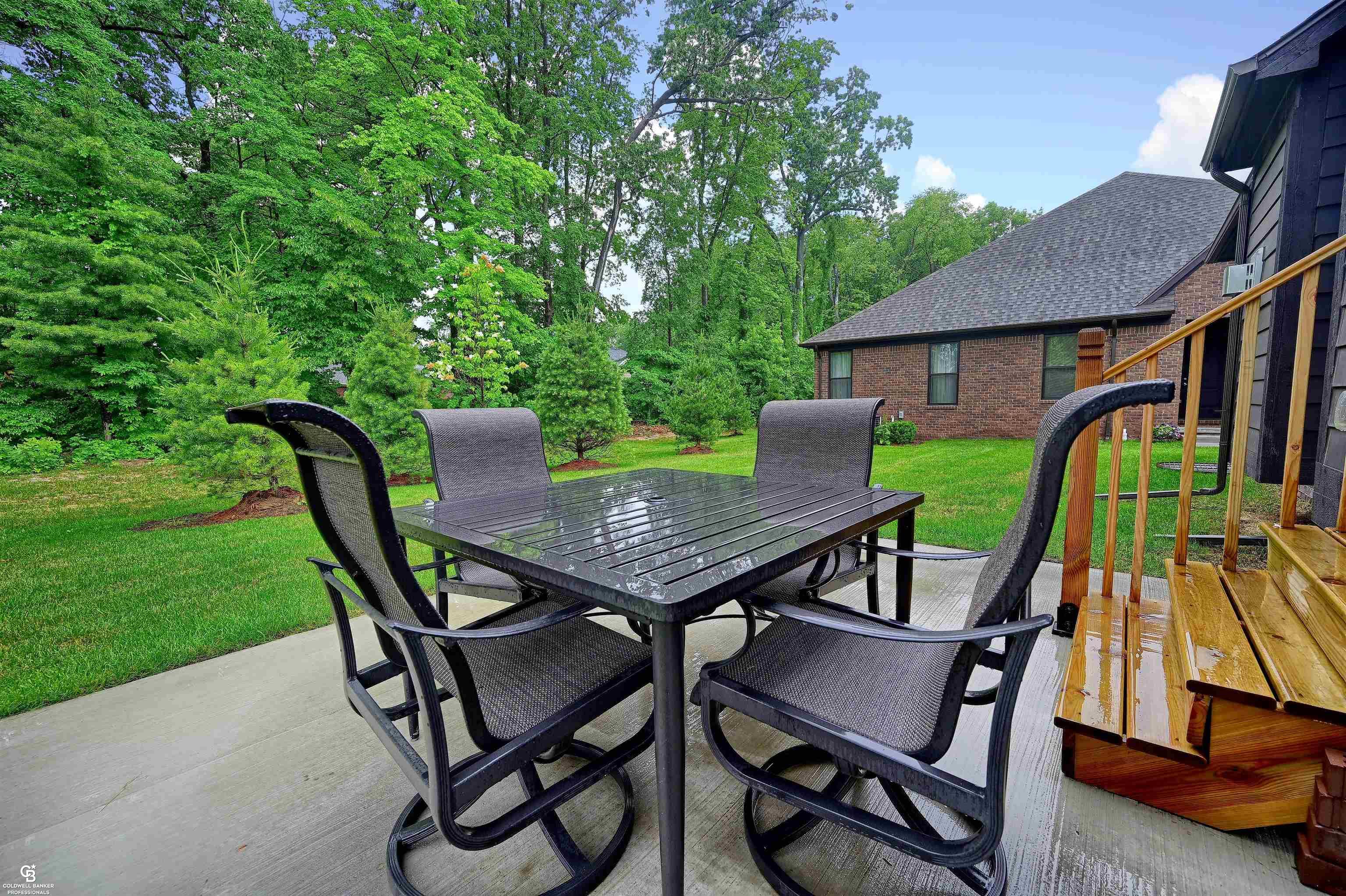 1021 Crestwyk Lane Rochester, MI 48307 - Photo 32 of 44 Rear Patio