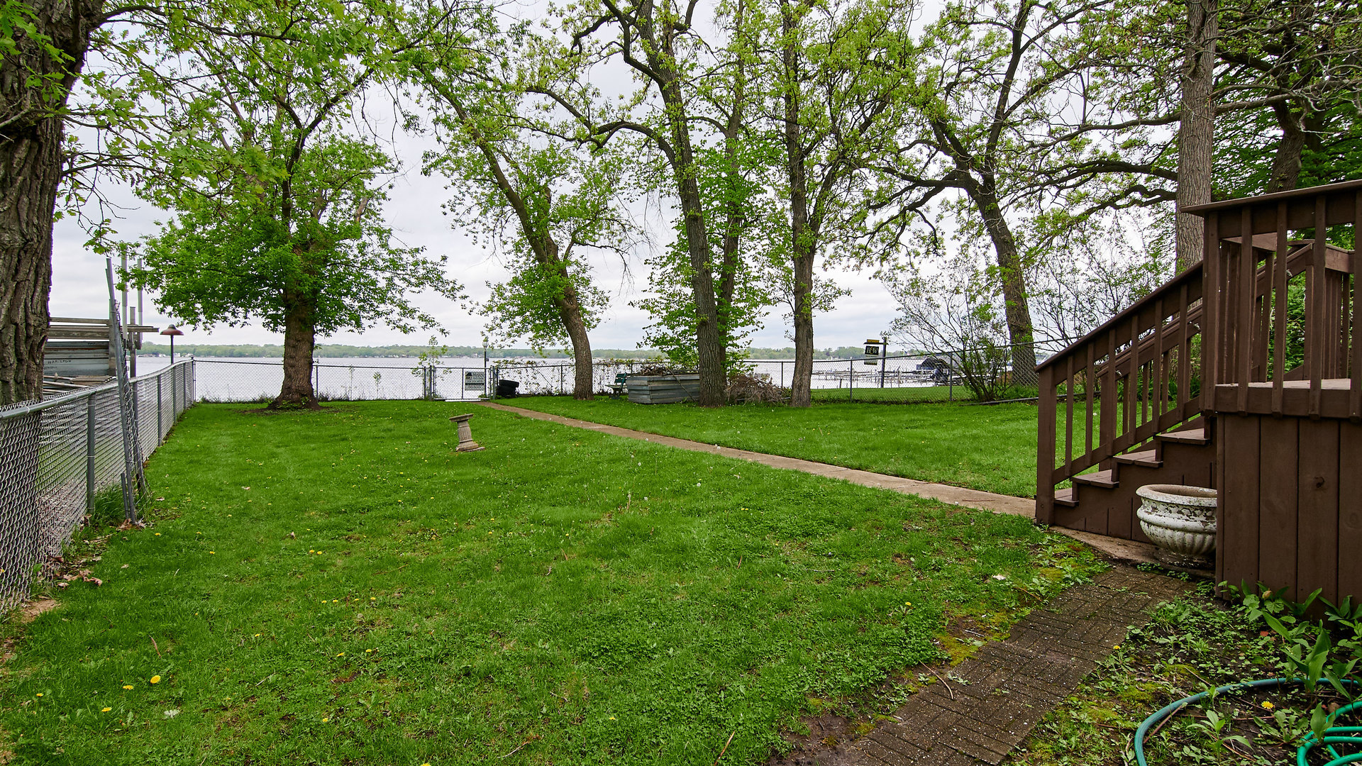 156 Eagle Point Road Fox Lake, IL 60020 - Photo 8 of 57