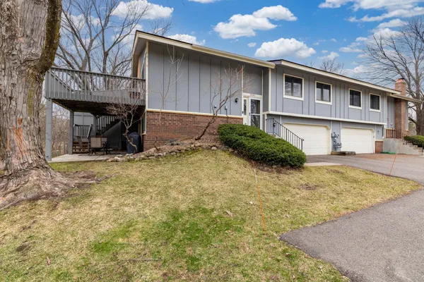 $285,000 | 13701 78th Avenue North, Maple Grove, MN 55311