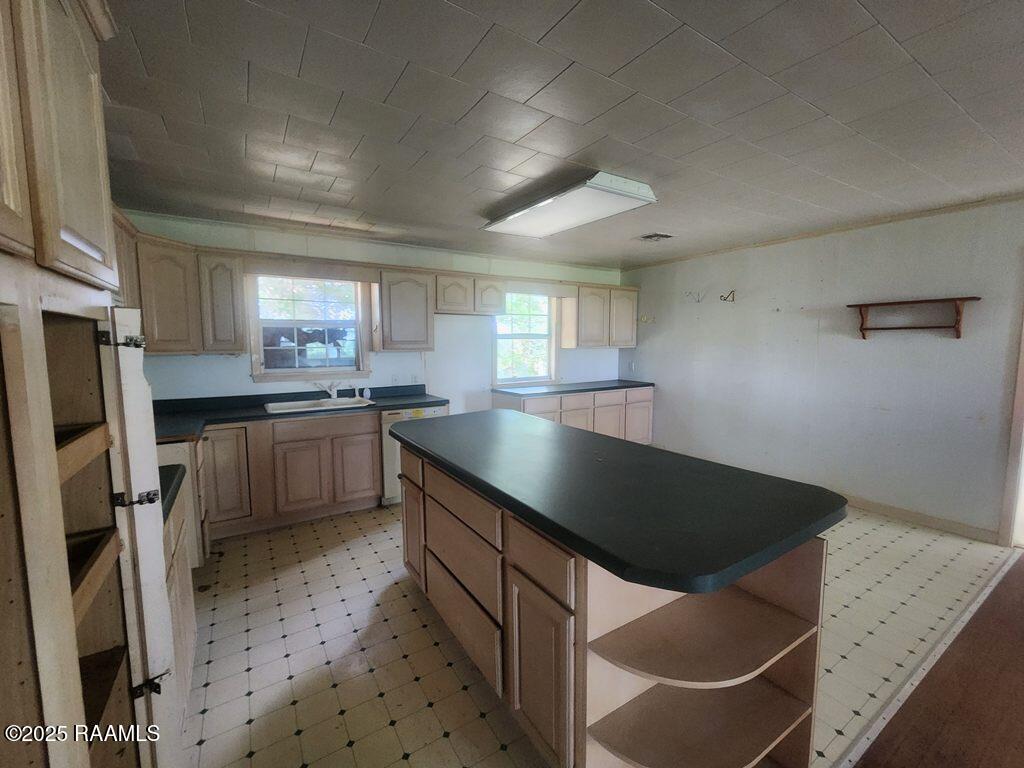 37208 Monceaux Road Gueydan, LA 70542 - Photo 5 of 35 20250605_161616