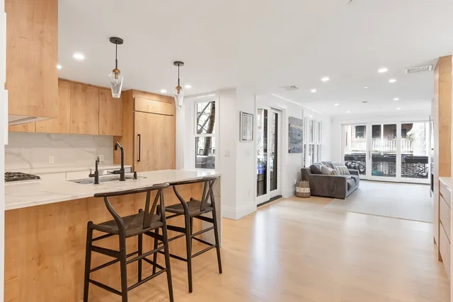 $11,200 | 69 Montgomery Street, Unit 1, Boston, MA 02116