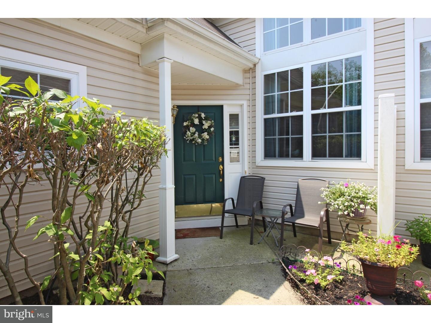 18 Fallview Court Hamilton, NJ 08690 - Photo 2 of 23 Gallery Image 2