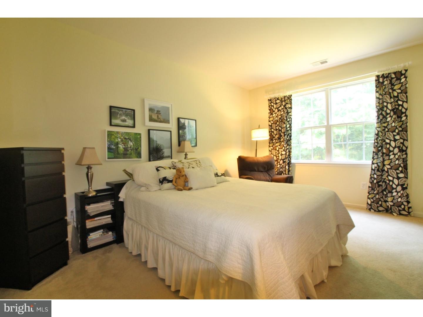 18 Fallview Court Hamilton, NJ 08690 - Photo 13 of 23 Gallery Image 13