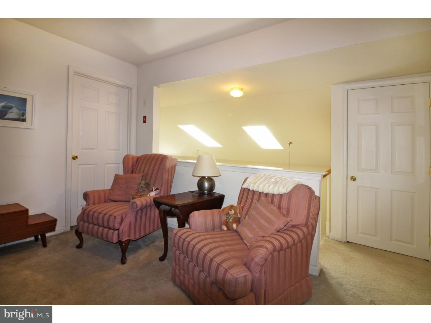 18 Fallview Court Hamilton, NJ 08690 - Photo 16 of 23 Gallery Image 16