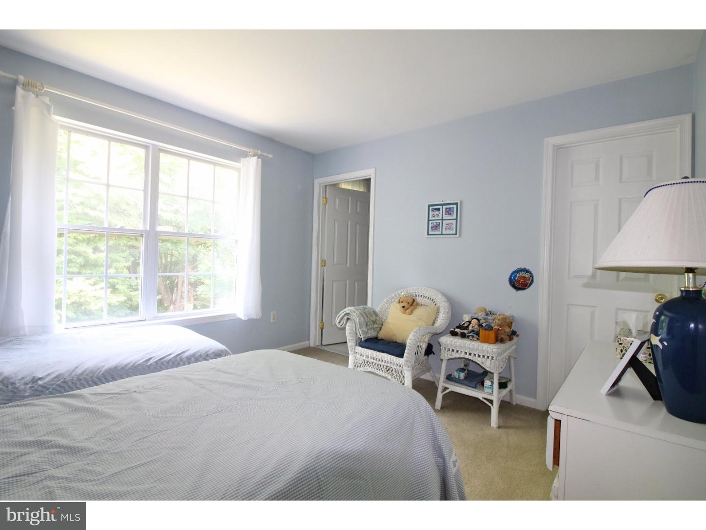 18 Fallview Court Hamilton, NJ 08690 - Photo 17 of 23 Gallery Image 17