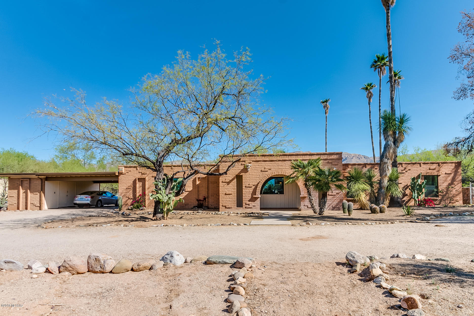 11141 East Limberlost Road Tucson, AZ 85749 - Photo 2 of 34