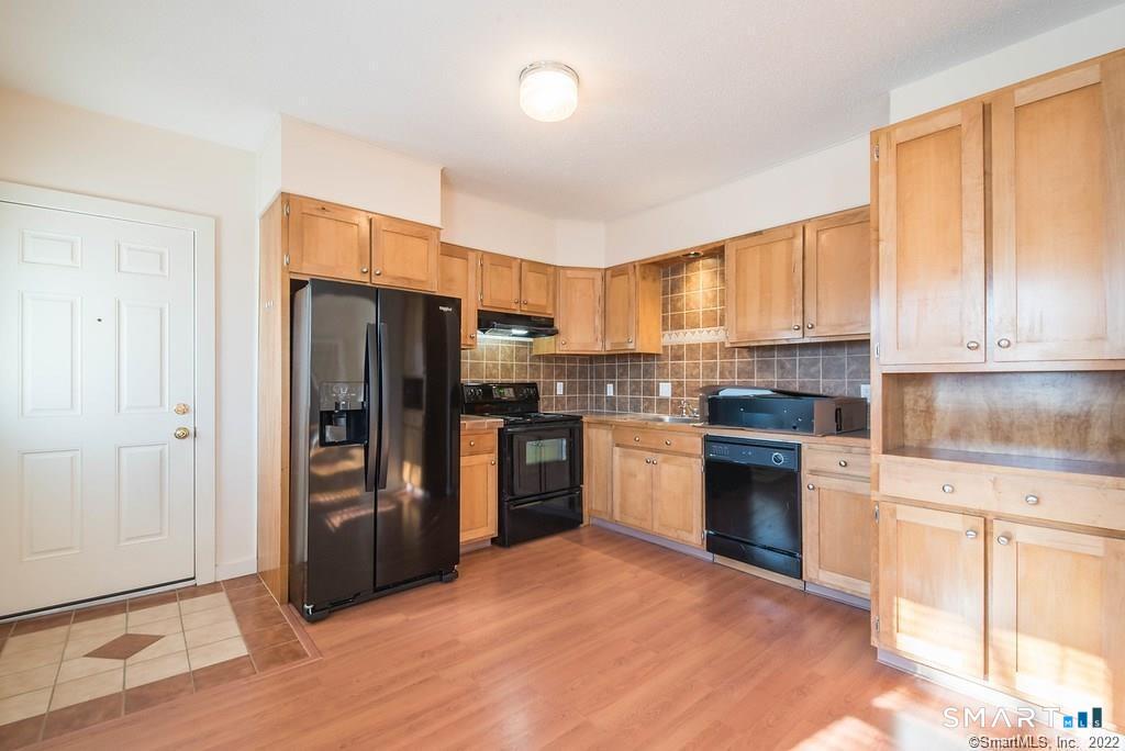 2 Pleasant Street, Unit 2 Windsor Locks, CT 06096 - Photo 6 of 11