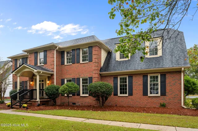 $484,500 | 2906 Hunters Run, Greenville, NC 27858