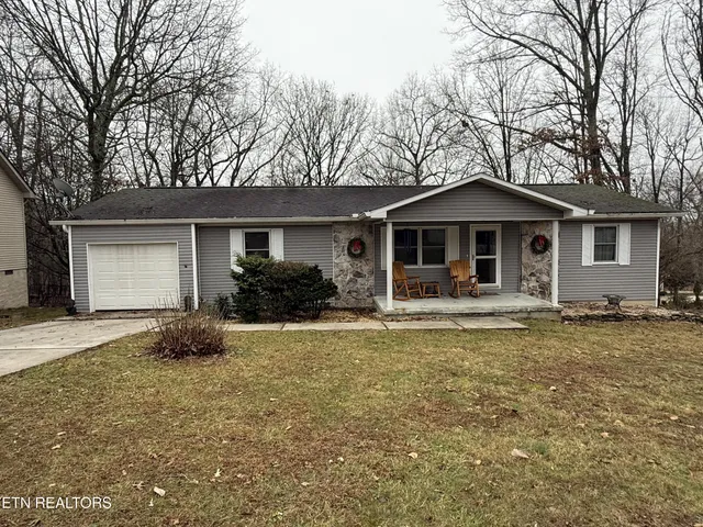 $275,000 | 312 Lakeview Drive, Crossville, TN 38558