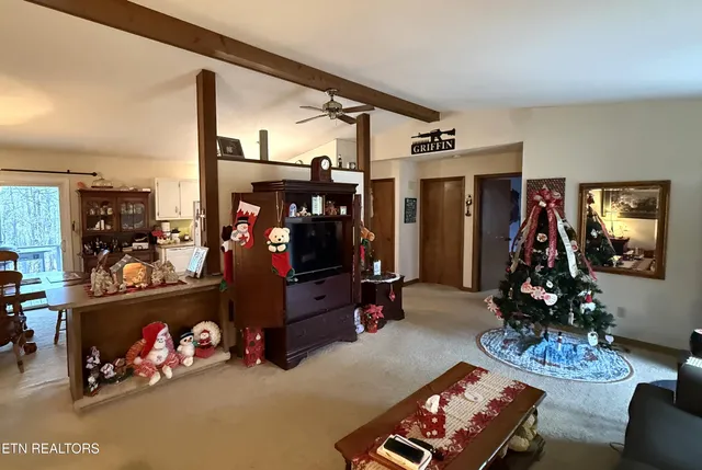 $275,000 | 312 Lakeview Drive, Crossville, TN 38558