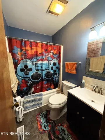 $275,000 | 312 Lakeview Drive, Crossville, TN 38558