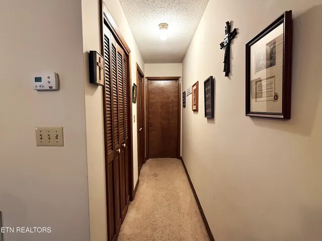 $275,000 | 312 Lakeview Drive, Crossville, TN 38558