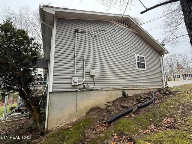 $275,000 | 312 Lakeview Drive, Crossville, TN 38558