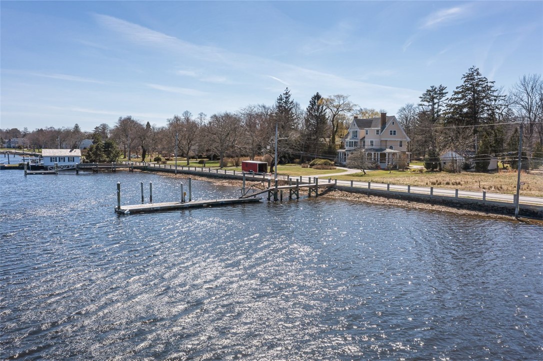 11 Mathewson Road Barrington, RI 02806 - Photo 9 of 10 Gallery Image 9