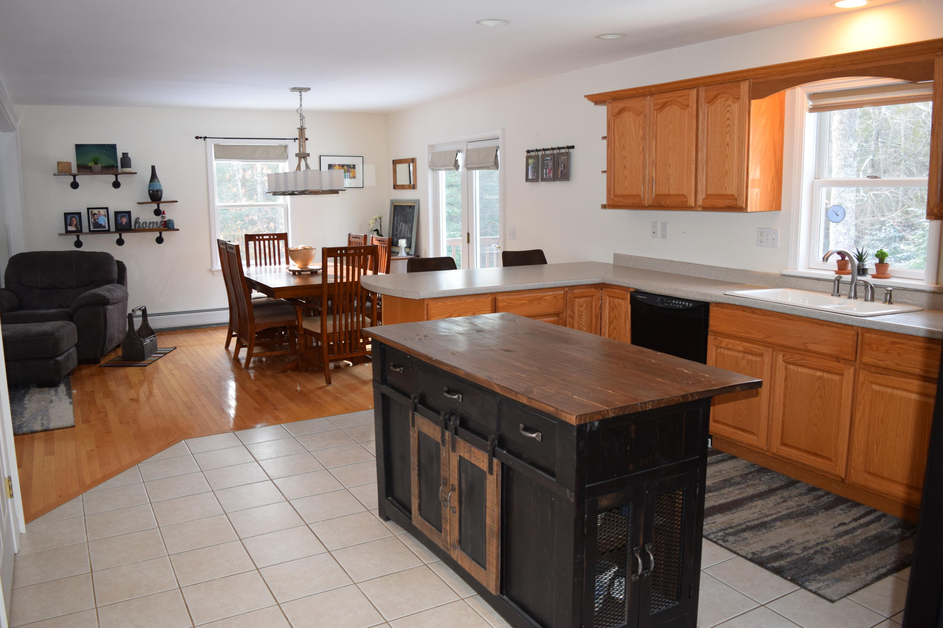 41 Addie Road Ellsworth, ME 04605 - Photo 2 of 34 DSC_0033