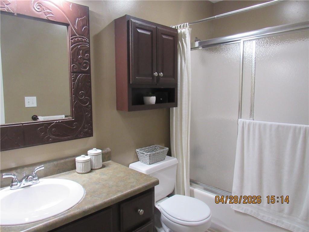 11130 Nieman Road, Unit 101 Overland Park, KS 66210 - Photo 9 of 12