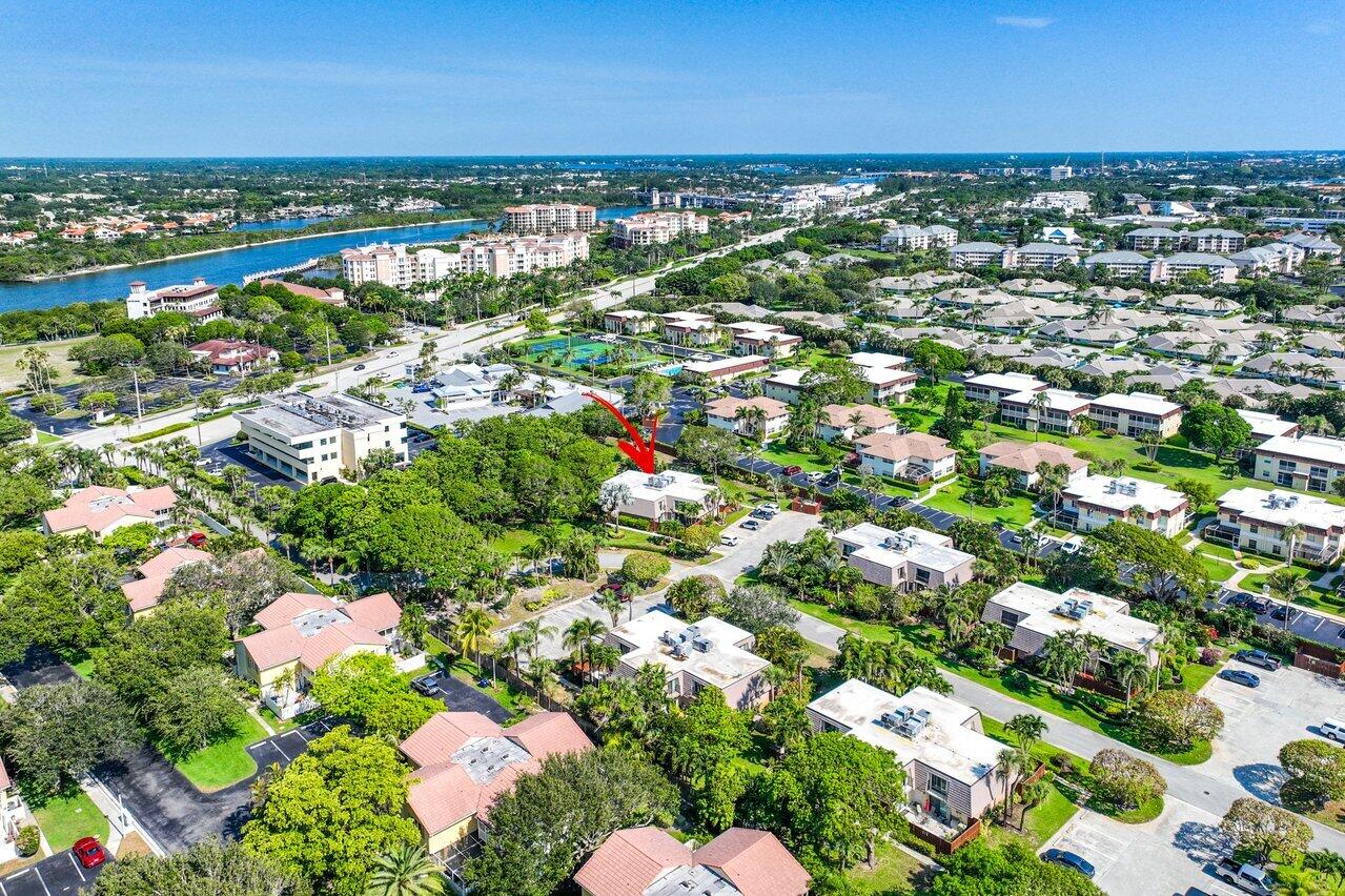 103 Ocean Cove Drive Jupiter, FL 33477 - Photo 16 of 21 023-103OceanCoveDrive-Jupiter-FL-33477-S