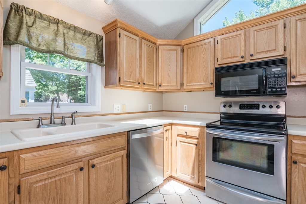 1466-1468 Page Boulevard Springfield, MA 01104 - Photo 8 of 42