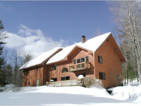 382 Gilcrist Road Stowe, VT 05672 - Photo 2 of 31