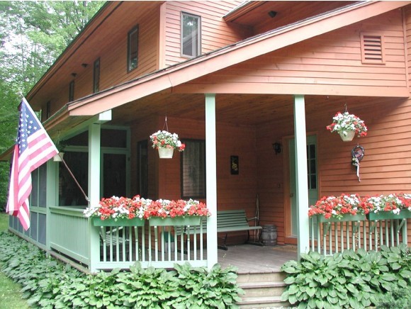 382 Gilcrist Road Stowe, VT 05672 - Photo 3 of 31