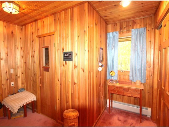 382 Gilcrist Road Stowe, VT 05672 - Photo 22 of 31