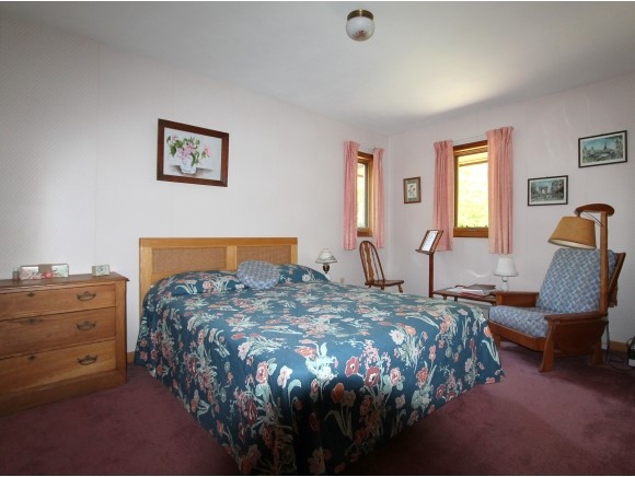 382 Gilcrist Road Stowe, VT 05672 - Photo 24 of 31