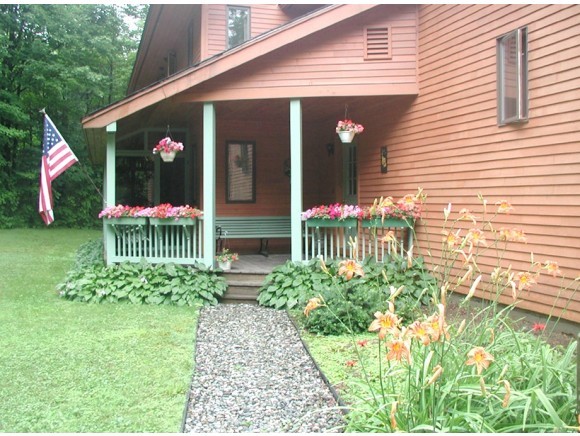 382 Gilcrist Road Stowe, VT 05672 - Photo 6 of 31