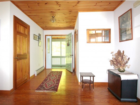 382 Gilcrist Road Stowe, VT 05672 - Photo 10 of 31