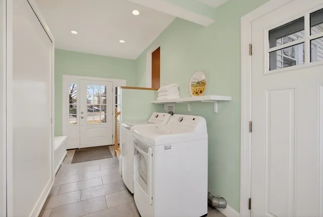 $725,000 | 9 Violet Road, Peabody, MA 01960