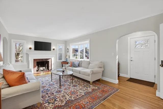 $725,000 | 9 Violet Road, Peabody, MA 01960