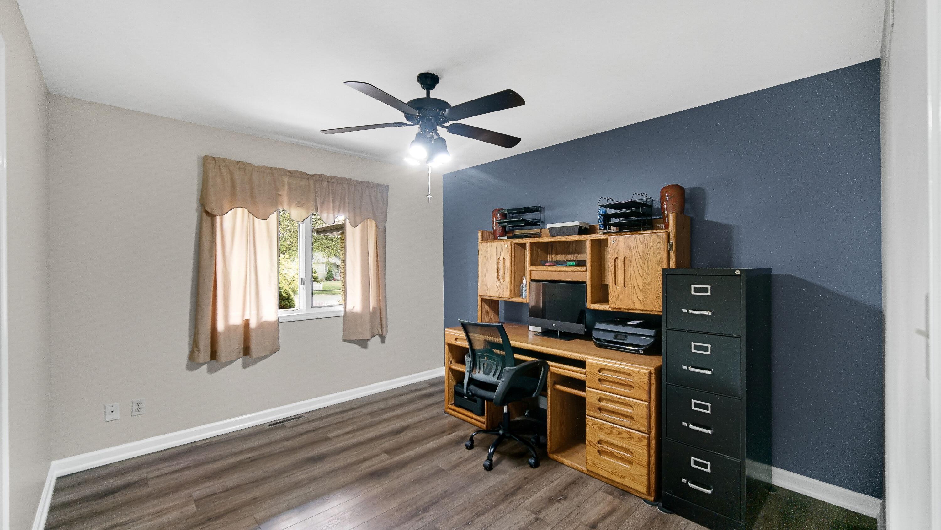 612 Rueth Drive Griffith, IN 46319 - Photo 17 of 29 3000x1688