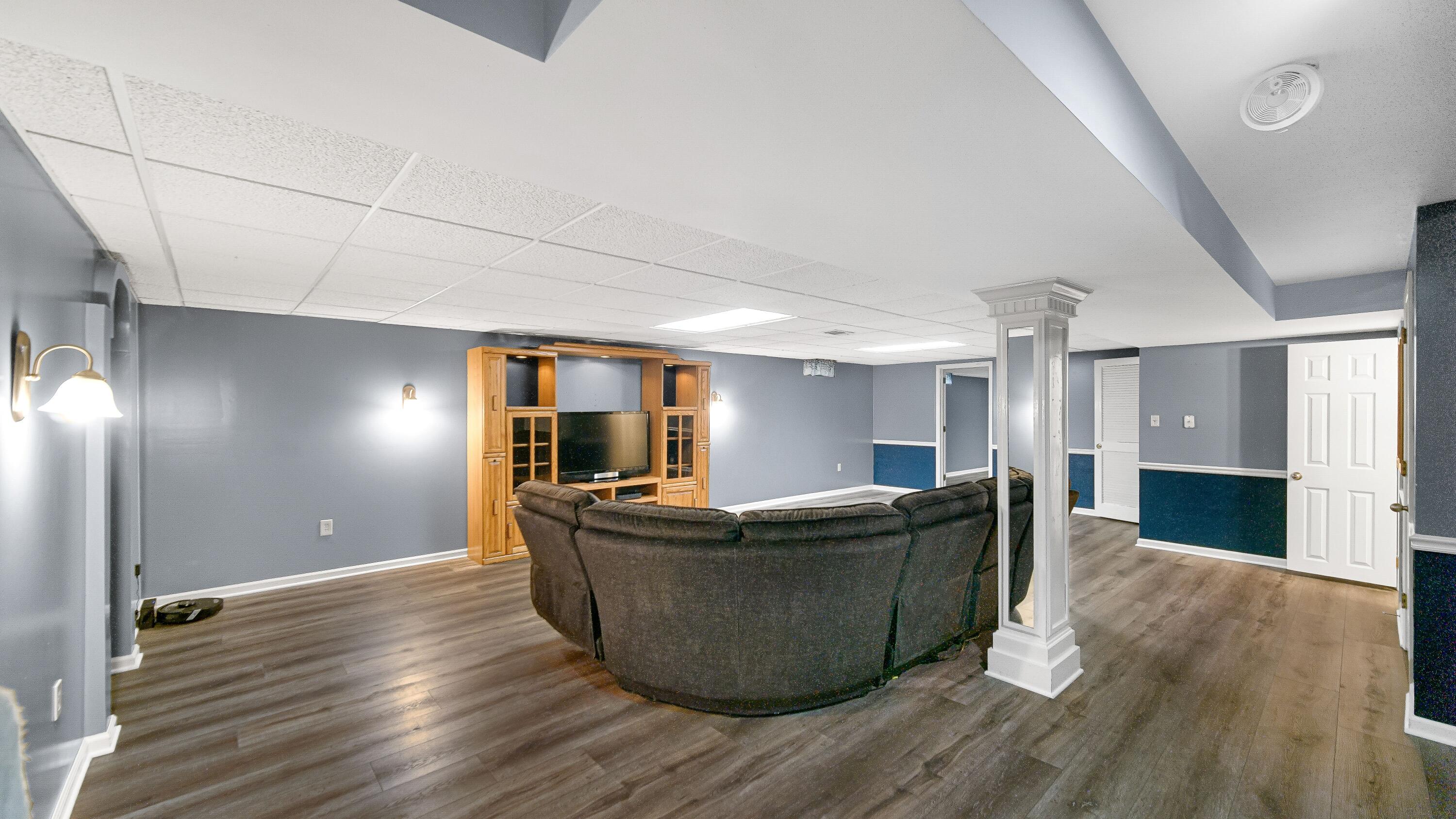 612 Rueth Drive Griffith, IN 46319 - Photo 21 of 29 3000x1688