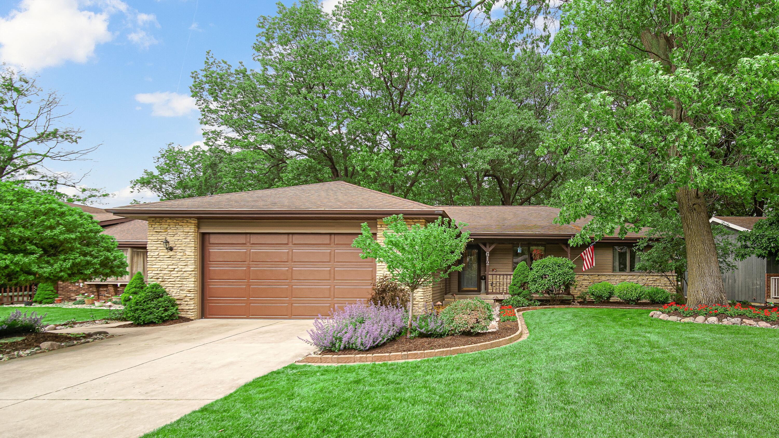 612 Rueth Drive Griffith, IN 46319 - Photo 26 of 29 3000x1688