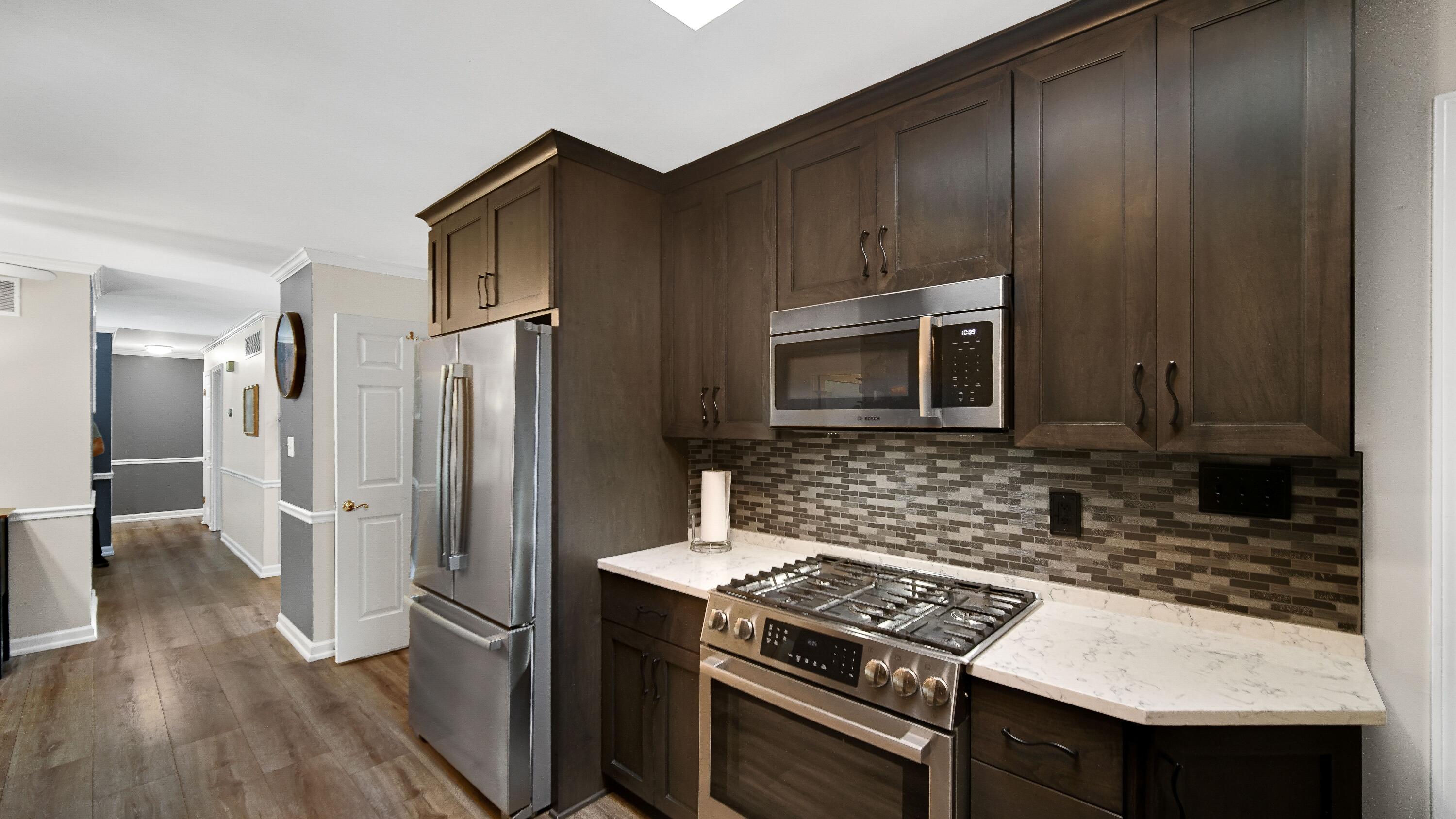 612 Rueth Drive Griffith, IN 46319 - Photo 7 of 29 3000x1688